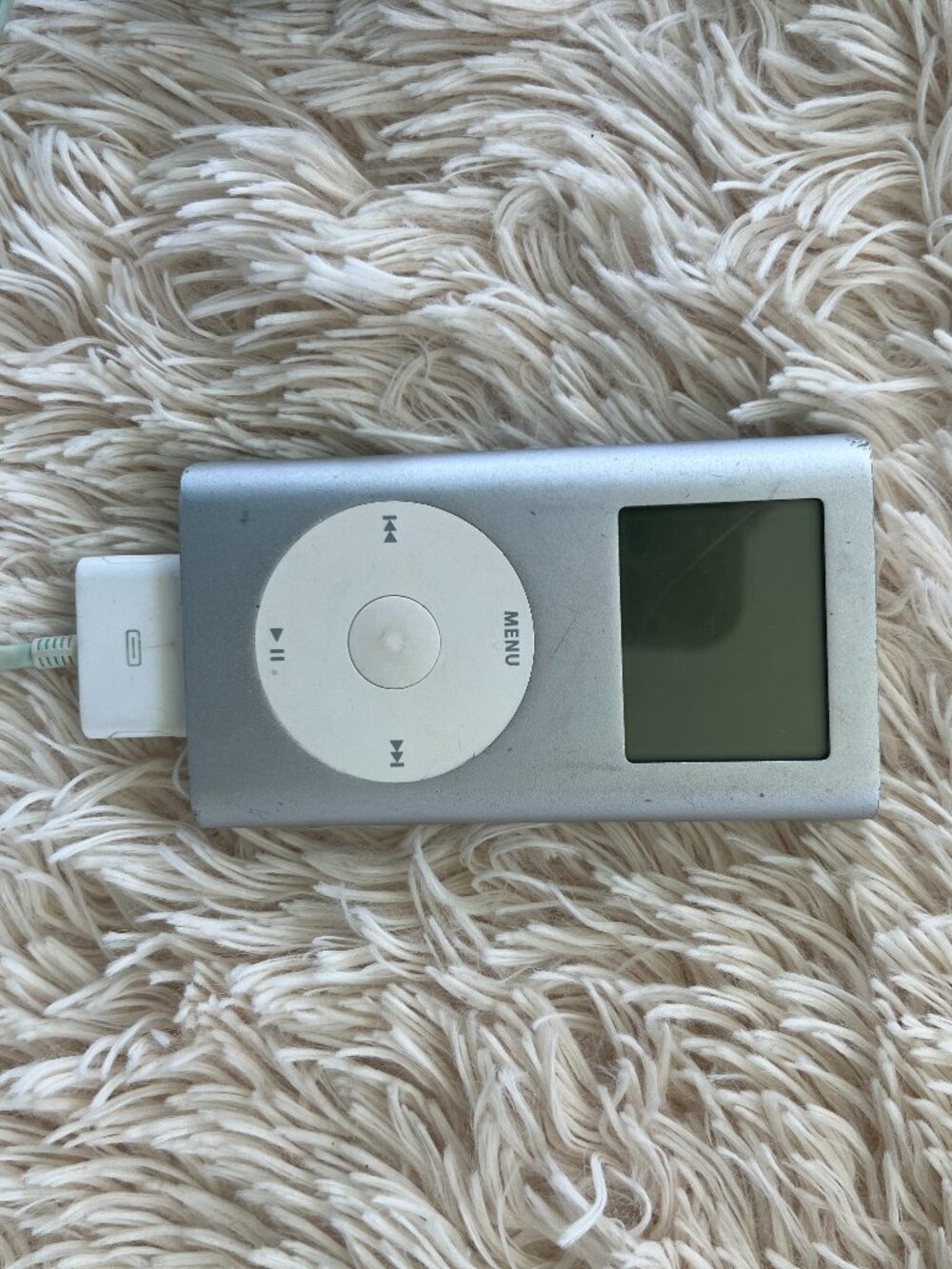 Vintage Apple iPod mini 2nd Gen 4GB Silver with Case & Cable